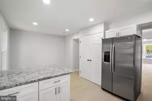 9521 Cherry Oak Ct, Burke, VA 22015 - Photo 14