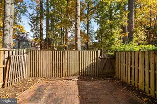 9521 Cherry Oak Ct, Burke, VA 22015 - Photo 30