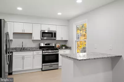 9521 Cherry Oak Court, Burke, VA 22015 - Photo 10