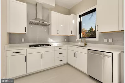 6935 Southridge Drive, McLean, VA 22101 - Photo 32