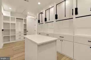 6935 Southridge Dr, McLean, VA 22101 - Photo 64