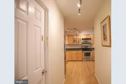 3800 Powell Lane #1121, Falls Church, VA 22041 - Photo 10