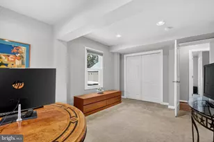 7822 Holmes Run Dr, Falls Church, VA 22042 - Photo 32