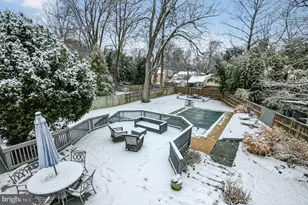7822 Holmes Run Dr, Falls Church, VA 22042 - Photo 36