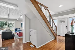 7822 Holmes Run Dr, Falls Church, VA 22042 - Photo 48