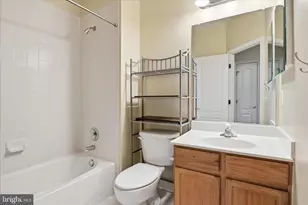 4604 Carisbrooke Ln, Fairfax, VA 22030 - Photo 14