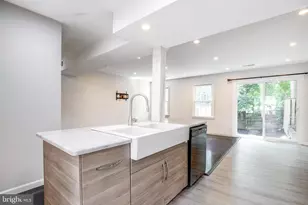 9513 Burdett Rd, Burke, VA 22015 - Photo 4