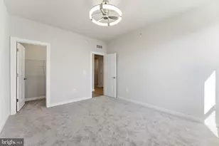 2136 Glacier Rd, Herndon, VA 20170 - Photo 36