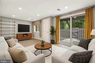 11817 Coopers Ct, Reston, VA 20191 - Photo 38