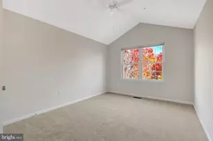 12899 Fair Briar Ln, Fairfax, VA 22033 - Photo 22