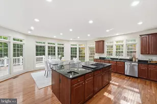 9712 Thorn Bush Dr, Fairfax Station, VA 22039 - Photo 18