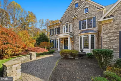 9712 Thorn Bush Drive, Fairfax Station, VA 22039 - Photo 2