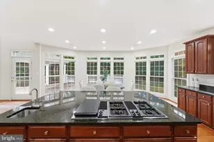 9712 Thorn Bush Dr, Fairfax Station, VA 22039 - Photo 26