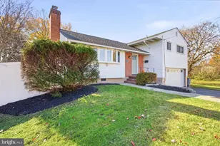 5808 Harvey Pl, Alexandria, VA 22303 - Photo 10