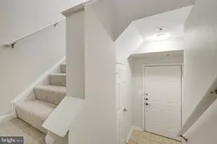 12845 Fair Briar Ln, Fairfax, VA 22033 - Photo 4