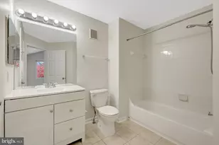 12855 Fair Briar Ln, Fairfax, VA 22033 - Photo 30