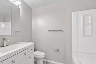 2838 Raymond Ct, Falls Church, VA 22042 - Photo 4