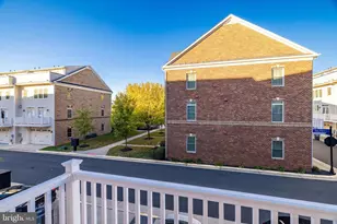 13660 Endeavour Dr, Herndon, VA 20171 - Photo 34