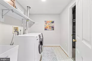 6260 Chaucer Ln, Alexandria, VA 22304 - Photo 56