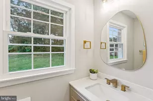 2308 Creek Dr, Alexandria, VA 22308 - Photo 12