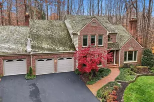 6809 Spout Ln, Fairfax Station, VA 22039 - Photo 8
