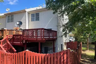 3996 Royal Lytham Dr, Fairfax, VA 22033 - Photo 6