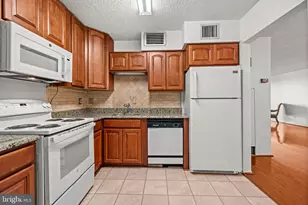 1800 Old Meadow Rd, McLean, VA 22102 - Photo 10