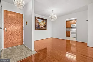 1800 Old Meadow Rd, McLean, VA 22102 - Photo 2