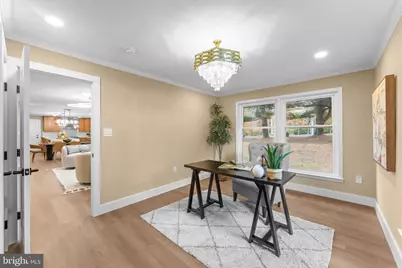 10333 Hickory Forest Drive, Oakton, VA 22124 - Photo 12