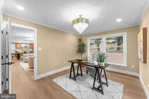 10333 Hickory Forest Dr, Oakton, VA 22124 - Photo 12