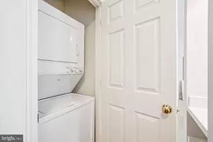 1334 Garden Wall Cir, Reston, VA 20194 - Photo 18