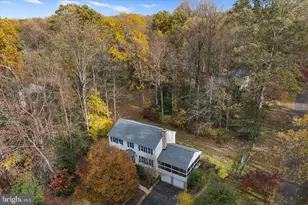 915 Welham Green Rd, Great Falls, VA 22066 - Photo 46