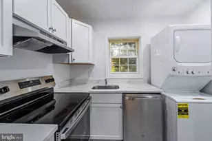 7619 Tiverton Dr, Springfield, VA 22152 - Photo 12