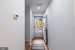 7619 Tiverton Dr, Springfield, VA 22152 - Photo 4