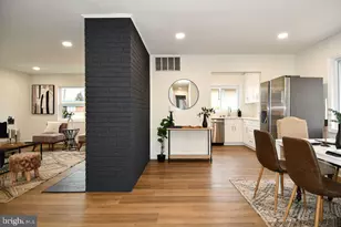 7407 Kelvin Pl, Springfield, VA 22151 - Photo 8