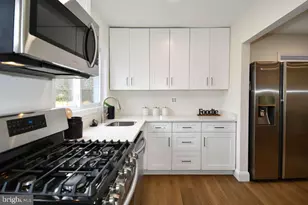 7407 Kelvin Pl, Springfield, VA 22151 - Photo 12