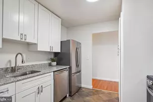 3245 Rio Dr, Falls Church, VA 22041 - Photo 8