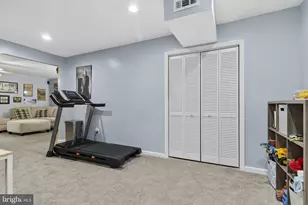 6057 Crown Royal Cir, Alexandria, VA 22310 - Photo 52