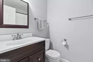 6057 Crown Royal Cir, Alexandria, VA 22310 - Photo 32