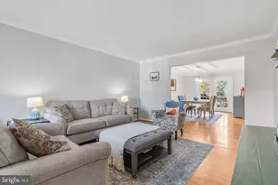 6057 Crown Royal Cir, Alexandria, VA 22310 - Photo 10