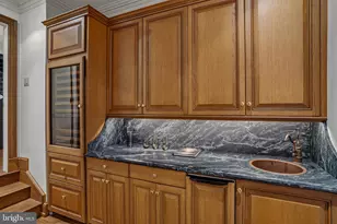 9324 Georgetown Pike, Great Falls, VA 22066 - Photo 18