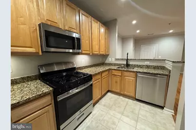 9486 Virginia Center Boulevard #114, Vienna, VA 22181 - Photo 4