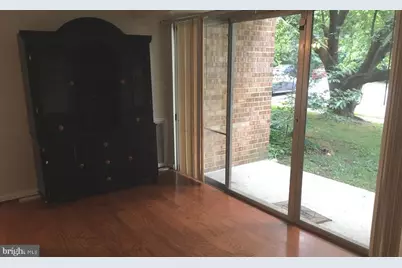 2909 Charing Cross Road #6, Falls Church, VA 22042 - Photo 4