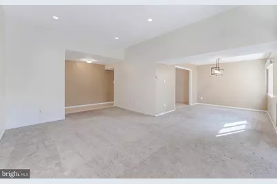 1623 Parkcrest Circle #9B/300, Reston, VA 20190 - Photo 8