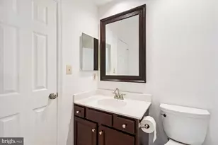 1314 Garden Wall Cir, Reston, VA 20194 - Photo 22