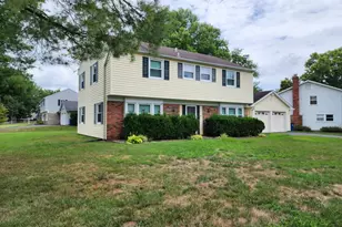 13171 Morning Spring Ln, Fairfax, VA 22033 - Photo 2