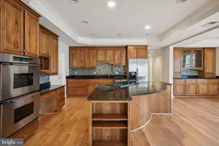 8802 Northern Spruce Ln, Alexandria, VA 22309 - Photo 10