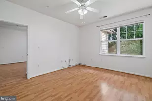 12148 Garden Grove Cir, Fairfax, VA 22030 - Photo 32
