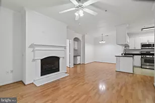 12148 Garden Grove Cir, Fairfax, VA 22030 - Photo 22