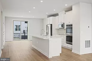 2172 Glacier Rd, Herndon, VA 20170 - Photo 12